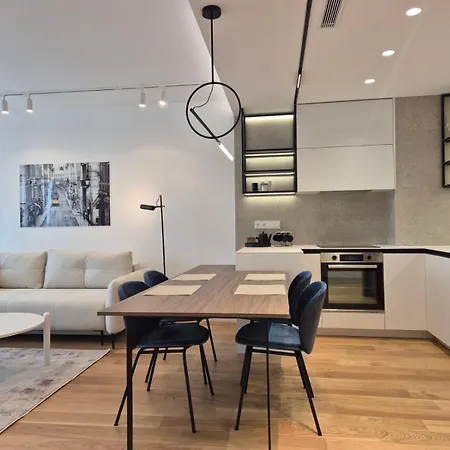 Sakura Park New Luxury Apartmant With Garage Apartment *