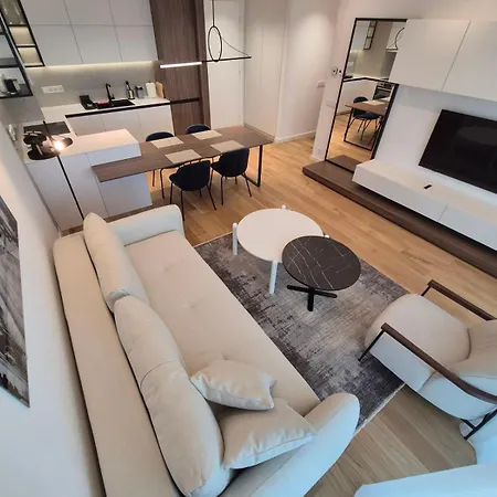 Apartment Sakura Park New Luxury Apartmant With Garage *